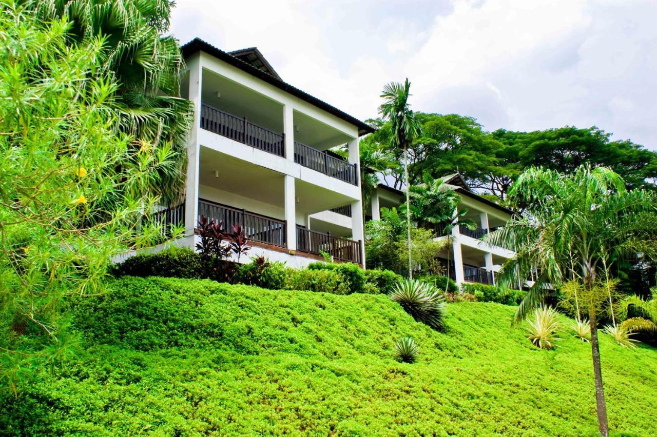 Mines Beach Resort Hotel Seri Kembangan Extérieur photo