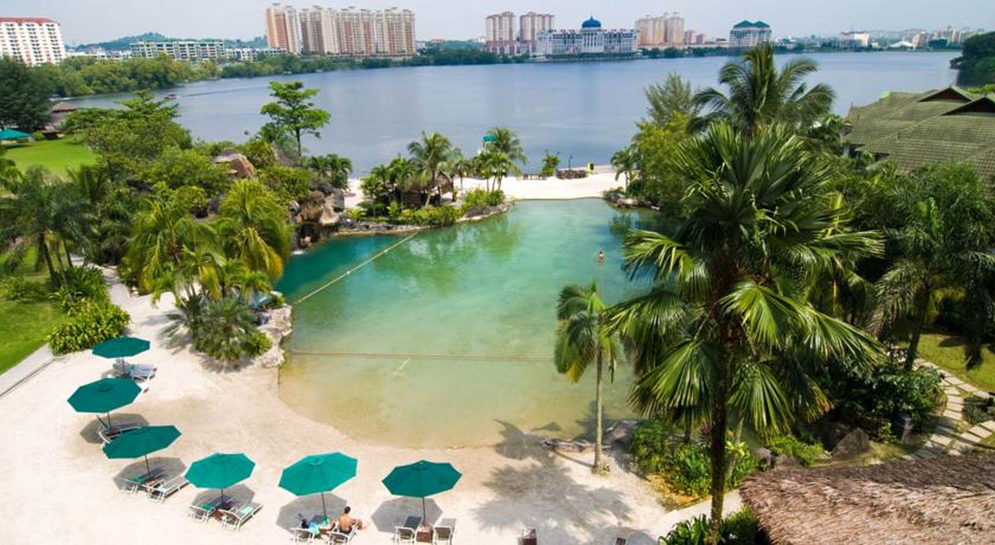 Mines Beach Resort Hotel Seri Kembangan Extérieur photo