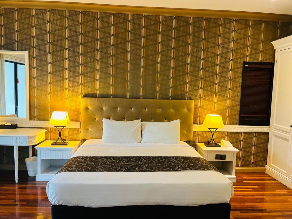 Mines Beach Resort Hotel Seri Kembangan Extérieur photo