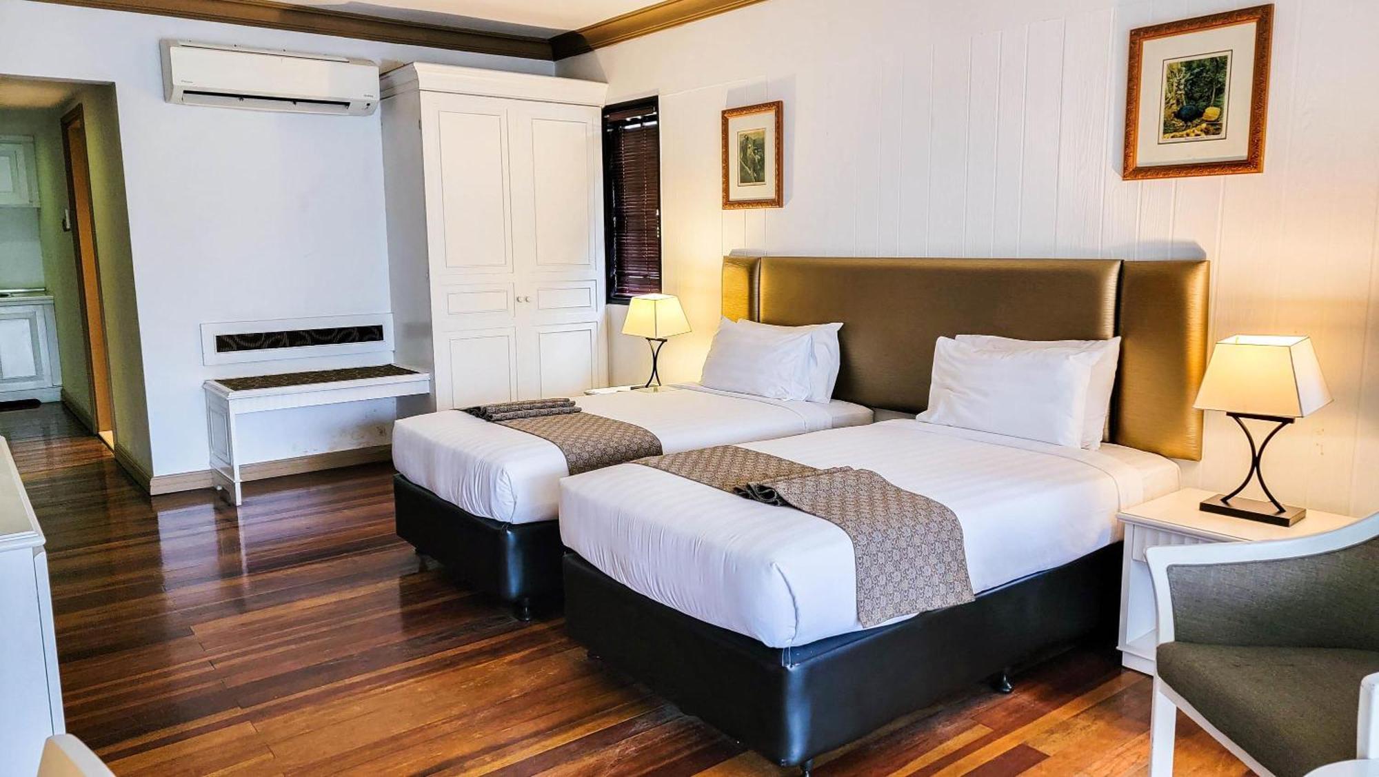 Mines Beach Resort Hotel Seri Kembangan Extérieur photo